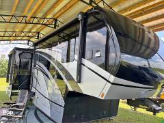 2022 Vanleigh RV Beacon 42RDB, $ 77,000