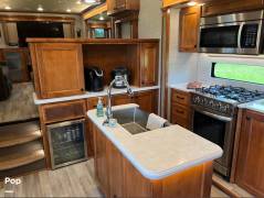 2022 Vanleigh RV Beacon 42RDB, $ 77,000