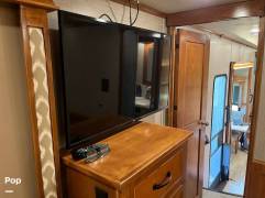 2022 Vanleigh RV Beacon 42RDB, $ 77,000