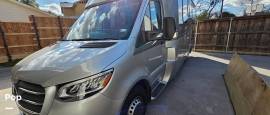 2021 Leisure Travel Unity U24RL, $ 144,999