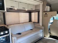 2021 Thor Motor Coach Chateau 27R, $ 59,400