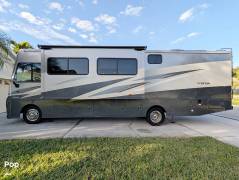 2022 Winnebago Vista 32M, $ 105,000