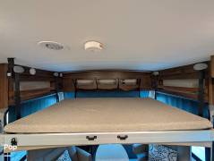 2022 Winnebago Vista 32M, $ 105,000