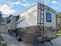 2022 Winnebago Vista 32M, $ 105,000