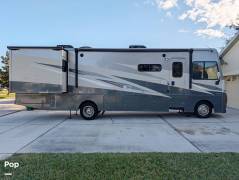 2022 Winnebago Vista 32M, $ 105,000