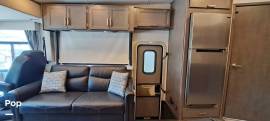 2024 Thor Motor Coach Outlaw 38KB, $ 163,900