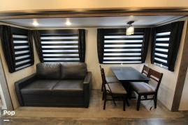 2022 Forest River Sabre 37FBT, $ 37,000