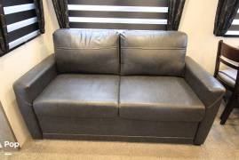 2022 Forest River Sabre 37FBT, $ 37,000