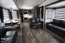 2022 Forest River Sabre 37FBT, $ 37,000