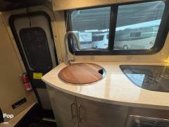 2020 Entegra Qwest 24A, $ 79,999