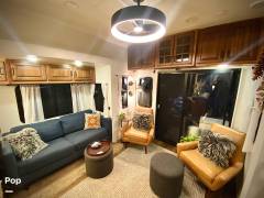 2017 KZ Durango Gold G382MBQ, $ 40,000