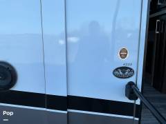 2021 Dutchmen Voltage 4225, $ 82,500
