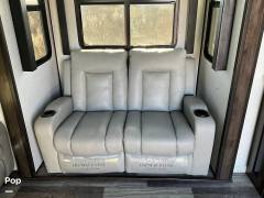 2021 Dutchmen Voltage 4225, $ 82,500