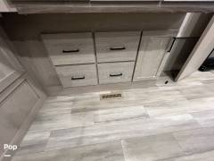2022 Rockwood Signature 8336BH, $ 48,000