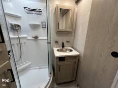 2022 Rockwood Signature 8336BH, $ 48,000