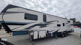 2021 Keystone Montana 3763BP, $ 40,000