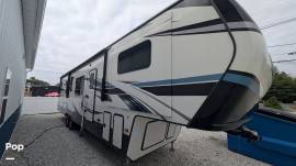 2021 Keystone Montana 3763BP, $ 40,000