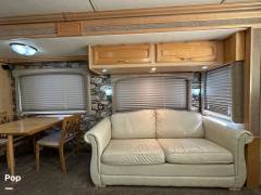 2006 Fleetwood Excursion 39V, $ 43,000