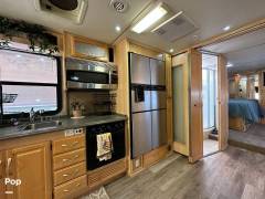 2006 Fleetwood Excursion 39V, $ 43,000