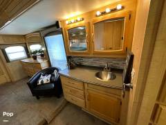 2006 Fleetwood Excursion 39V, $ 43,000