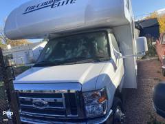 2022 Thor Motor Coach Freedom Elite 23H, $ 62,800