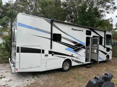 2023 Thor Industries Resonate 30C, $ 95,000