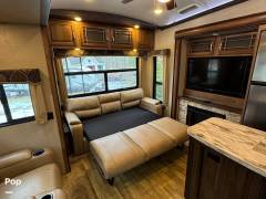 2017 Keystone Montana 3950BR, $ 34,500