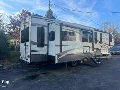 2017 Keystone Montana 3950BR, $ 34,500