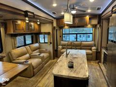 2017 Keystone Montana 3950BR, $ 34,500