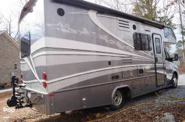 2020 Dynamax Isata 3 24FW, $ 90,000