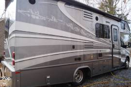 2020 Dynamax Isata 3 24FW, $ 90,000