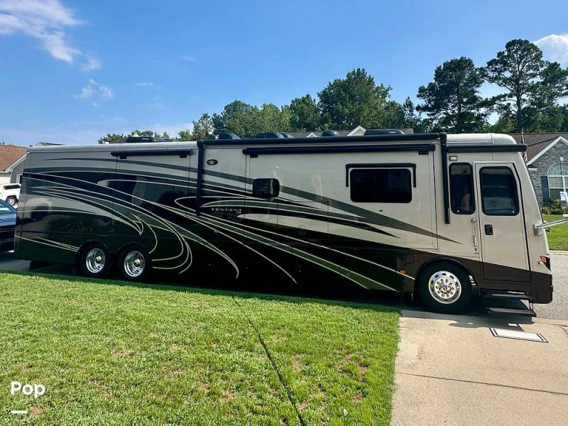 2015 Newmar Ventana 4369, $ 177,000