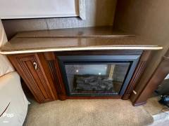 2015 Newmar Ventana 4369, $ 177,000