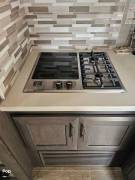 2021 Thor Motor Coach Omni RB34, $ 177,000