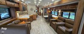 2019 Entegra Coach Insignia 40B2, $ 193,900