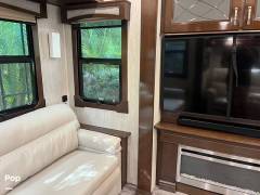 2019 CrossRoads Redwood 3901MB, $ 55,000
