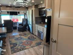 2023 Fleetwood Discovery 38N, $ 275,000