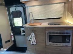 2021 Entegra Qwest 24L, $ 122,499