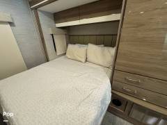 2021 Entegra Qwest 24L, $ 122,499