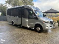 2021 Leisure Travel Unity U24RL, $ 149,000