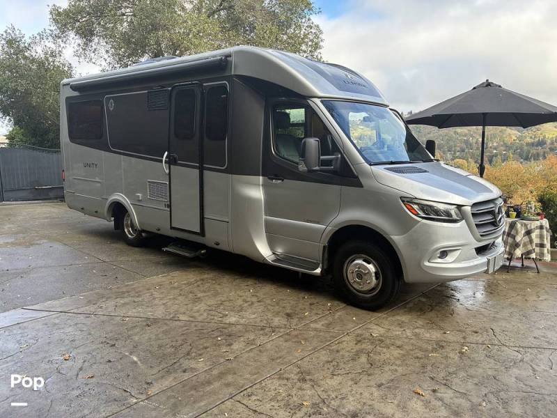 2021 Leisure Travel Unity U24RL, $ 149,000