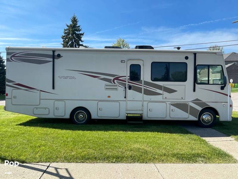 2017 Winnebago Vista 31BE, $ 50,000