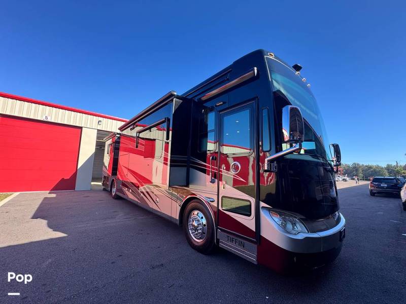 2014 Tiffin Allegro Bus 40QBP, $ 199,900