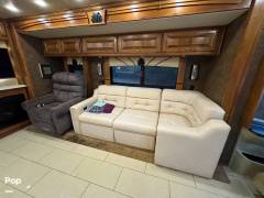2015 Tiffin Phaeton 40AH, $ 120,000