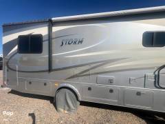 2014 Fleetwood Storm 28F, $ 41,400