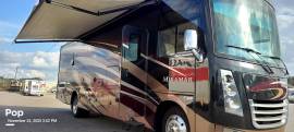 2017 Thor Motor Coach Miramar 34.2, $ 72,900