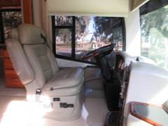 2003 Monaco Signature Series 42 Triple Crown, $ 68,500