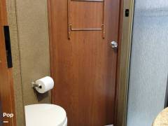 2016 Thor Motor Coach A.C.E. 30.2, $ 52,500