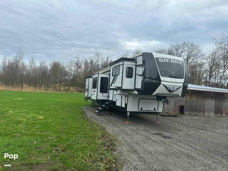 2022 Forest River Sierra 379FLOK, $ 77,300
