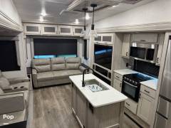 2022 East To West RV Tandara 385MB, $ 39,900